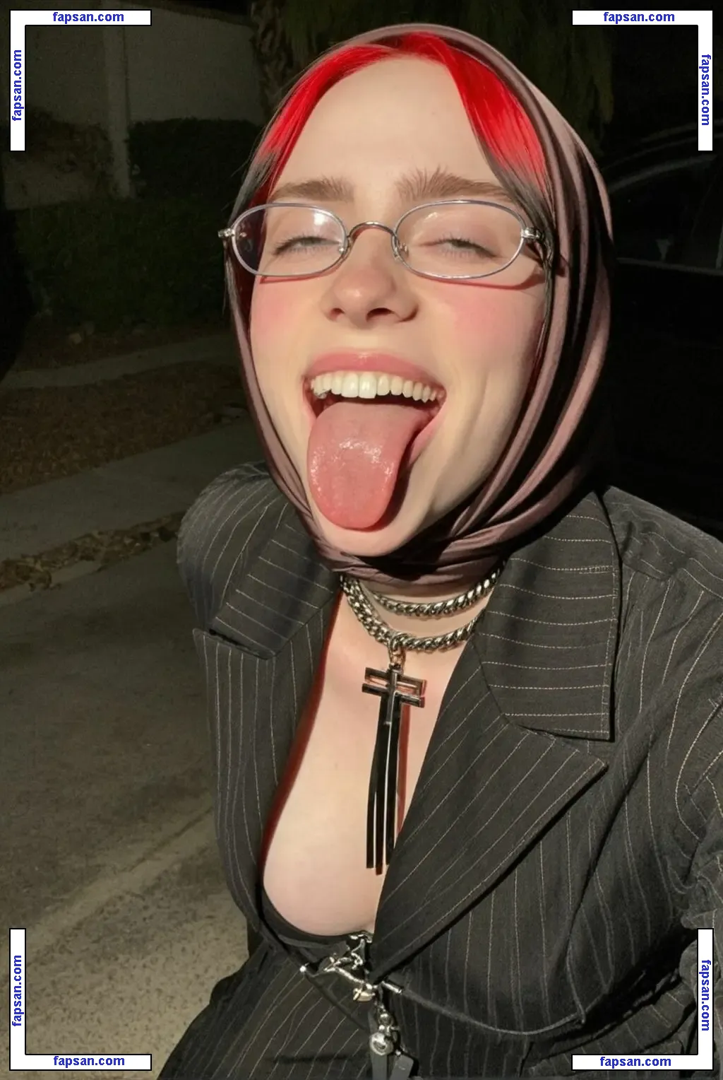 Billie Eilish nude photo #0100 from OnlyFans