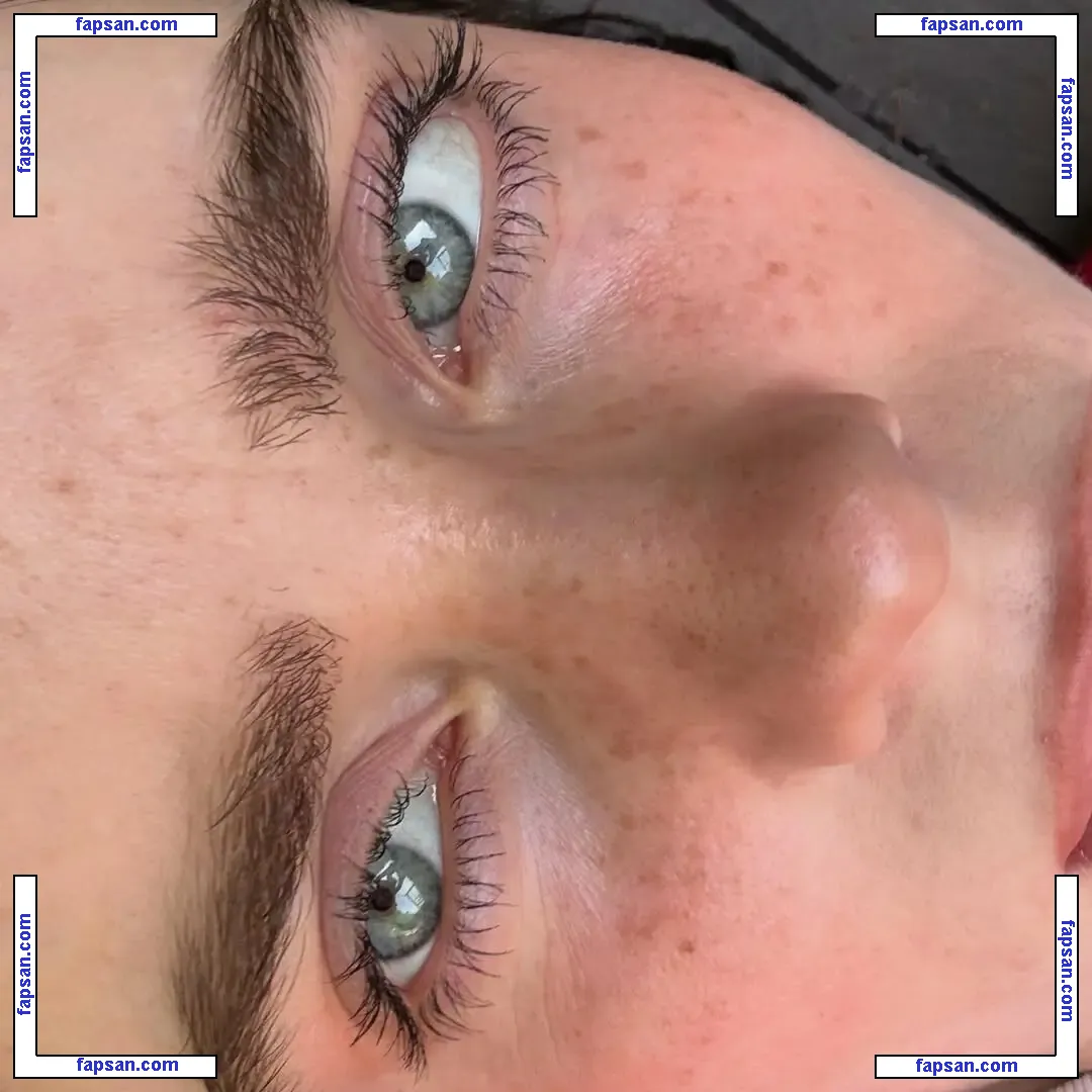 Billie Eilish nude photo #0134 from OnlyFans