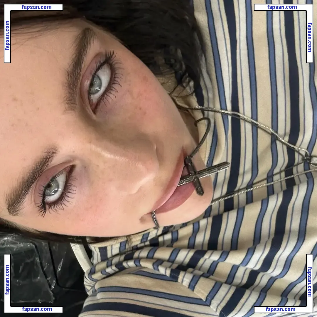 Billie Eilish nude photo #0139 from OnlyFans
