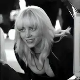 Billie Eilish голая #0202