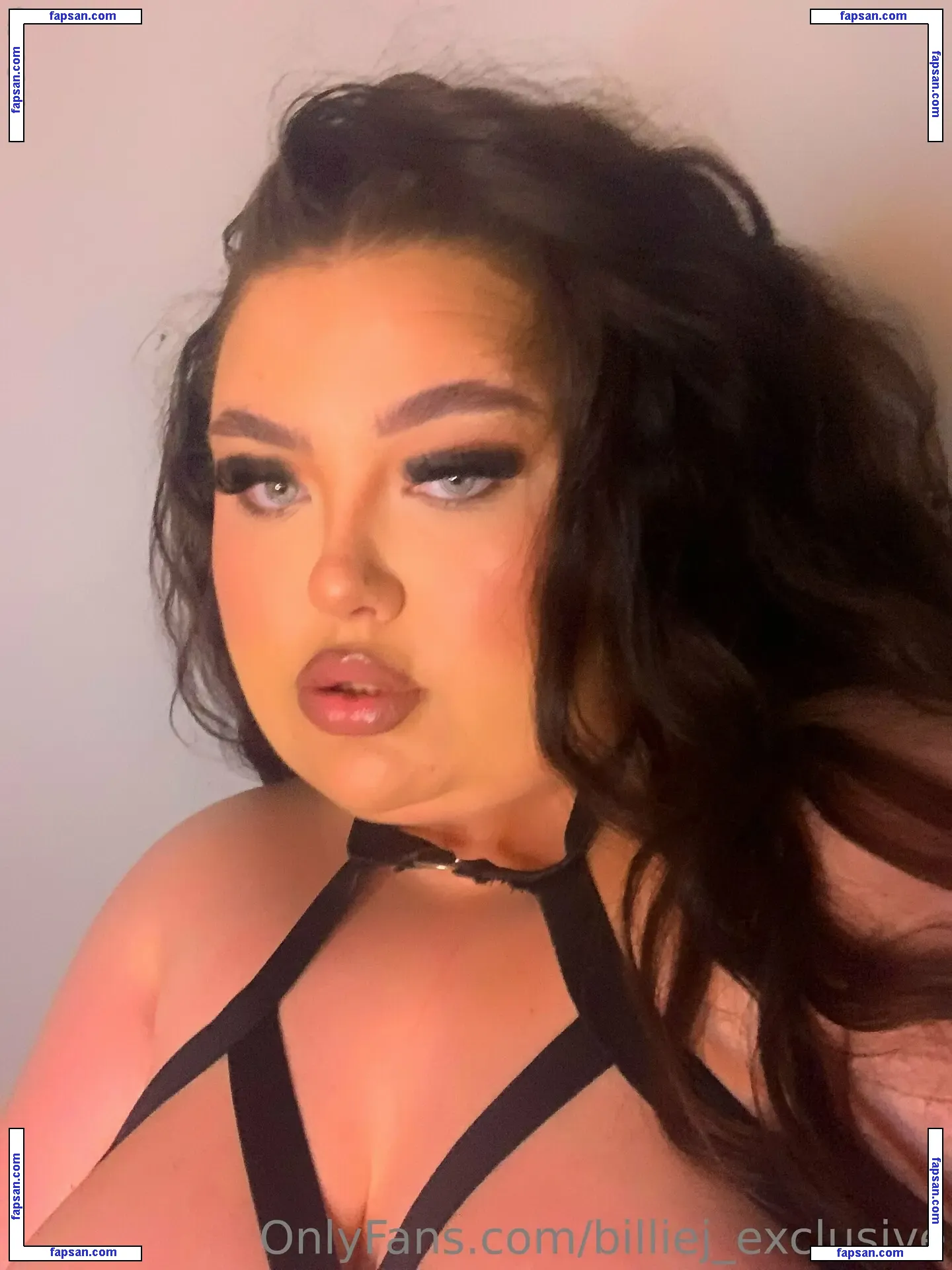 billiejofficiall nude photo #0010 from OnlyFans