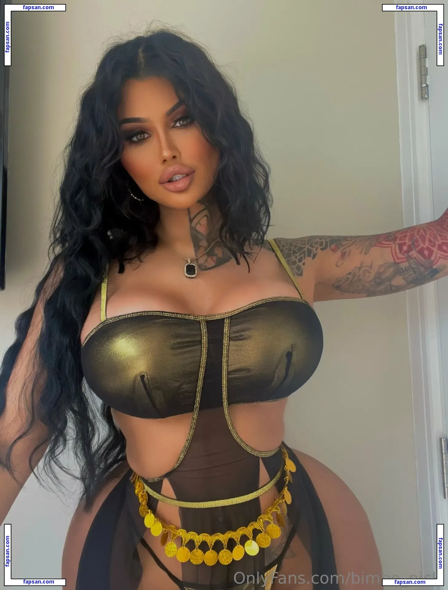 bimbo_nicki nude photo #0010 from OnlyFans