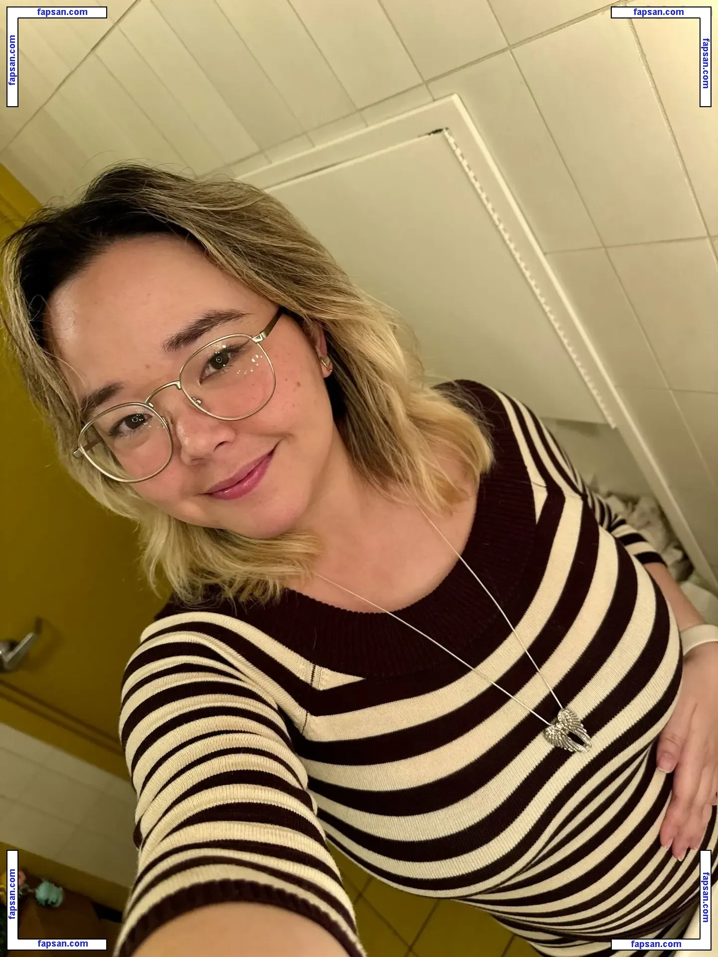 bingsuccino nude photo #0029 from OnlyFans