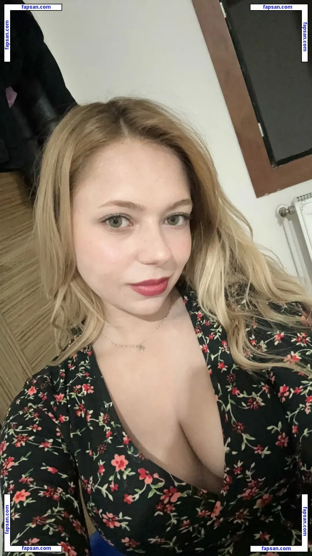 biranset голая фото #0005 с Онлифанс