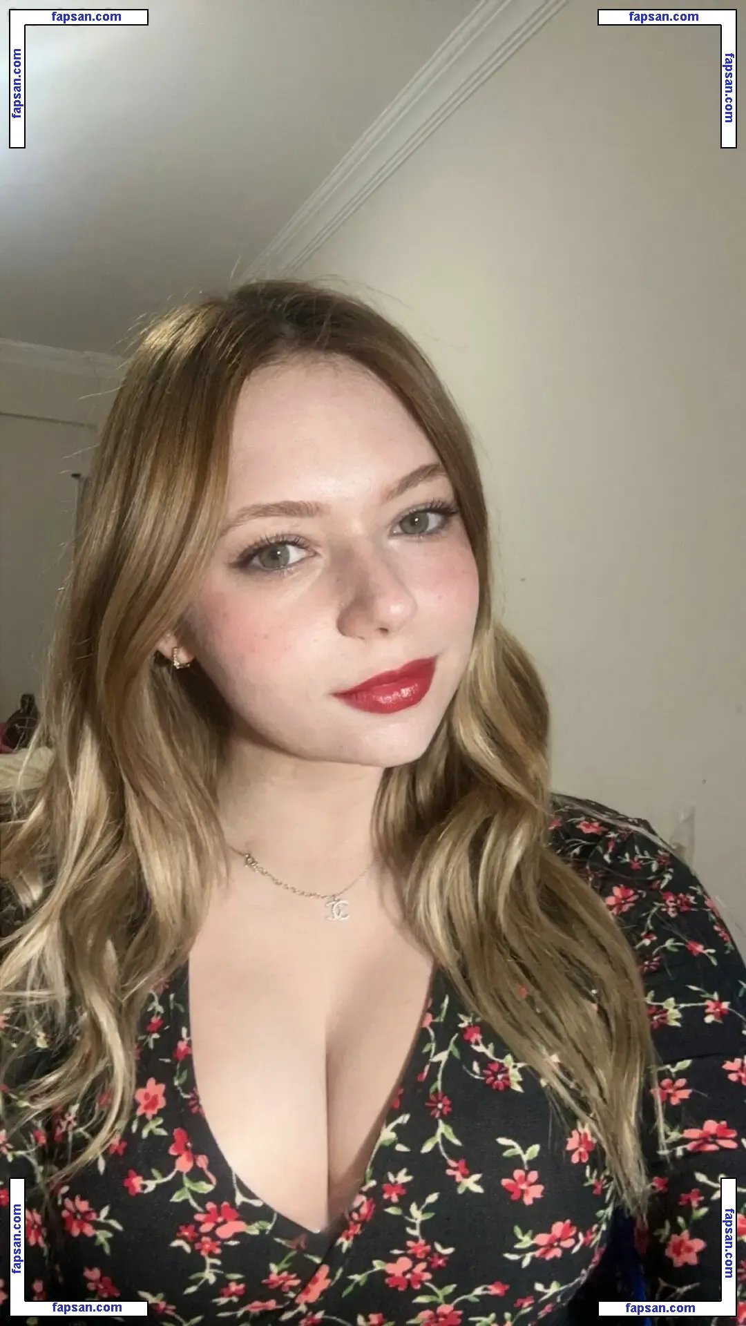 biranset голая фото #0025 с Онлифанс