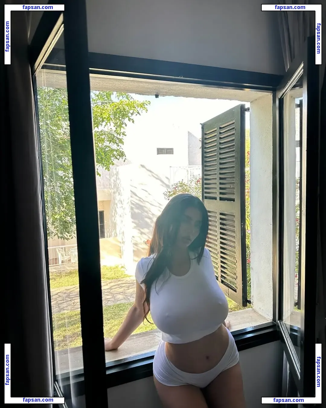 Bitasmeri голая фото #0001 с Онлифанс