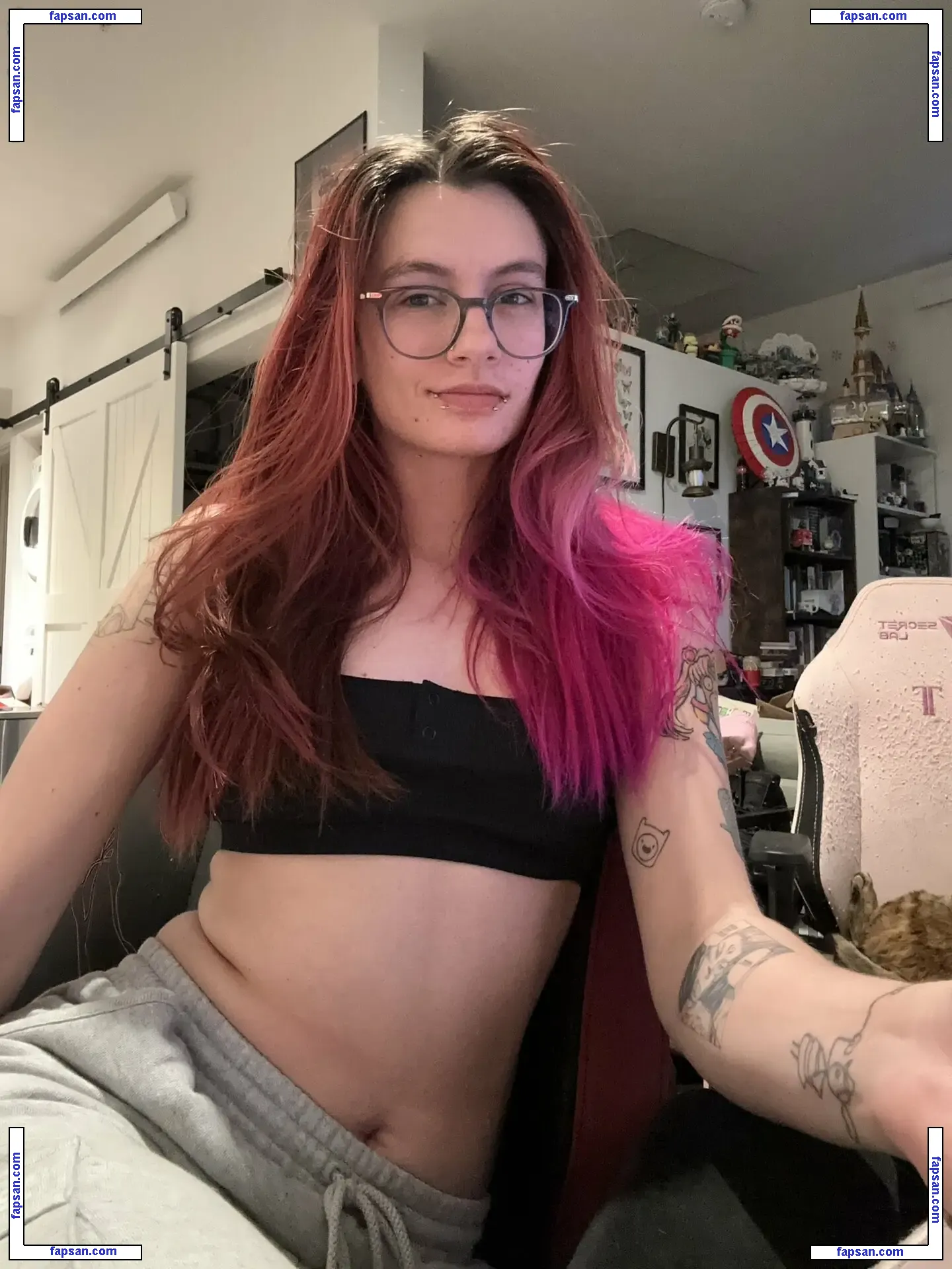 Bitterbich nude photo #0069 from OnlyFans
