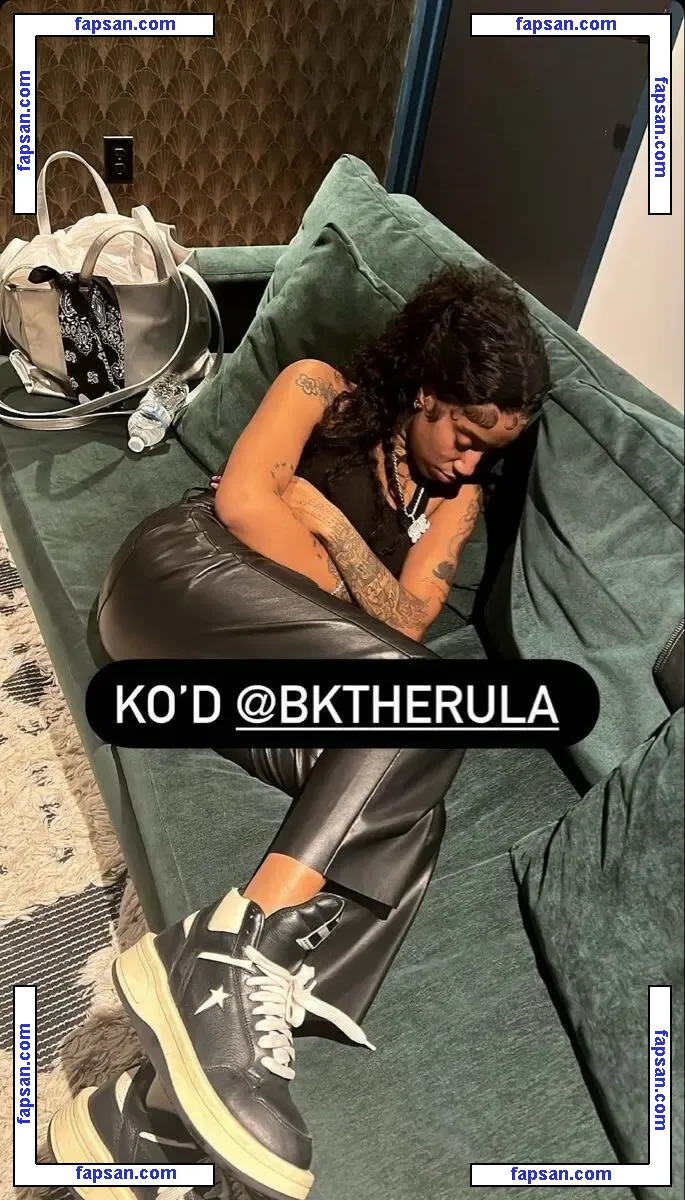 bktherula голая фото #0008 с Онлифанс