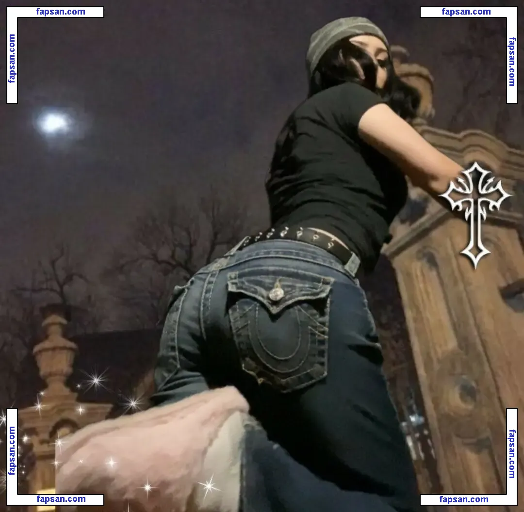 Bl0odlustt nude photo #0002 from OnlyFans