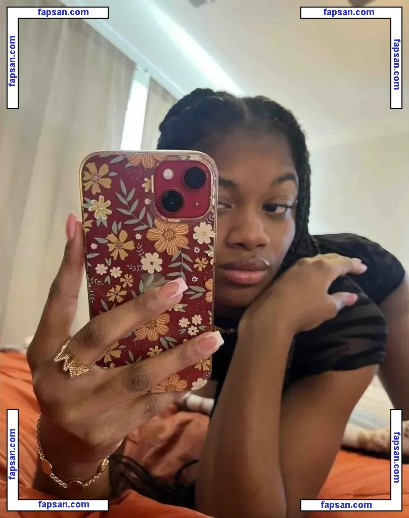 Black Raceplay Whore nude photo #0002 from OnlyFans