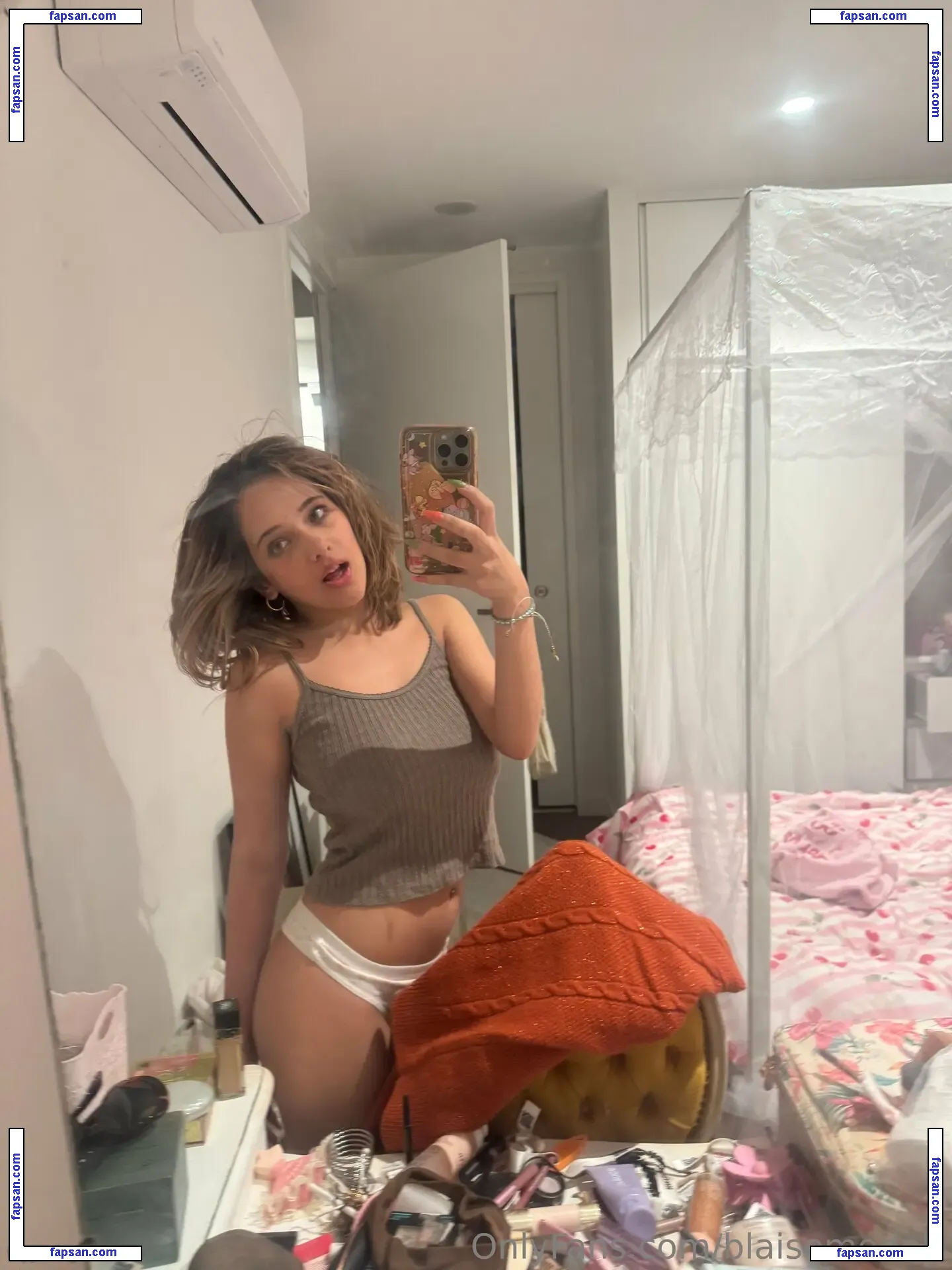 Blaise голая фото #0162 с Онлифанс