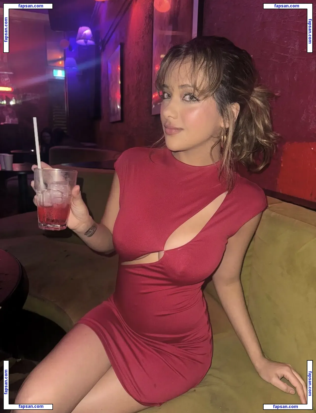 Blaise голая фото #0165 с Онлифанс