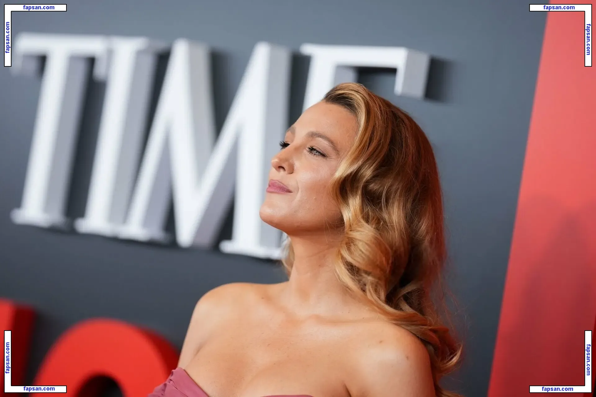 Blake Lively nude photo #1335 from OnlyFans
