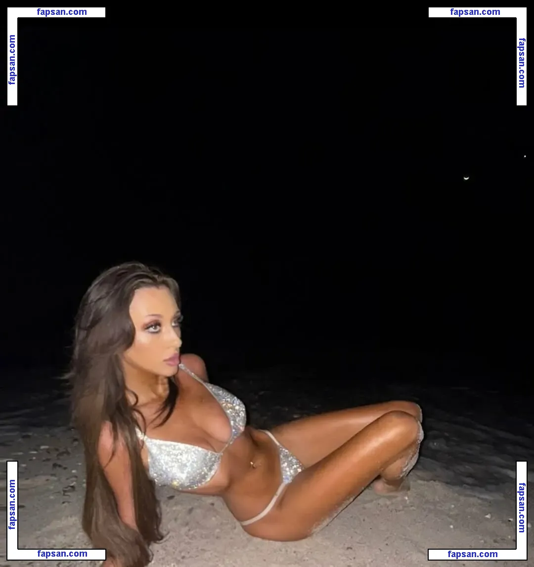 Bliccy nude photo #0007 from OnlyFans