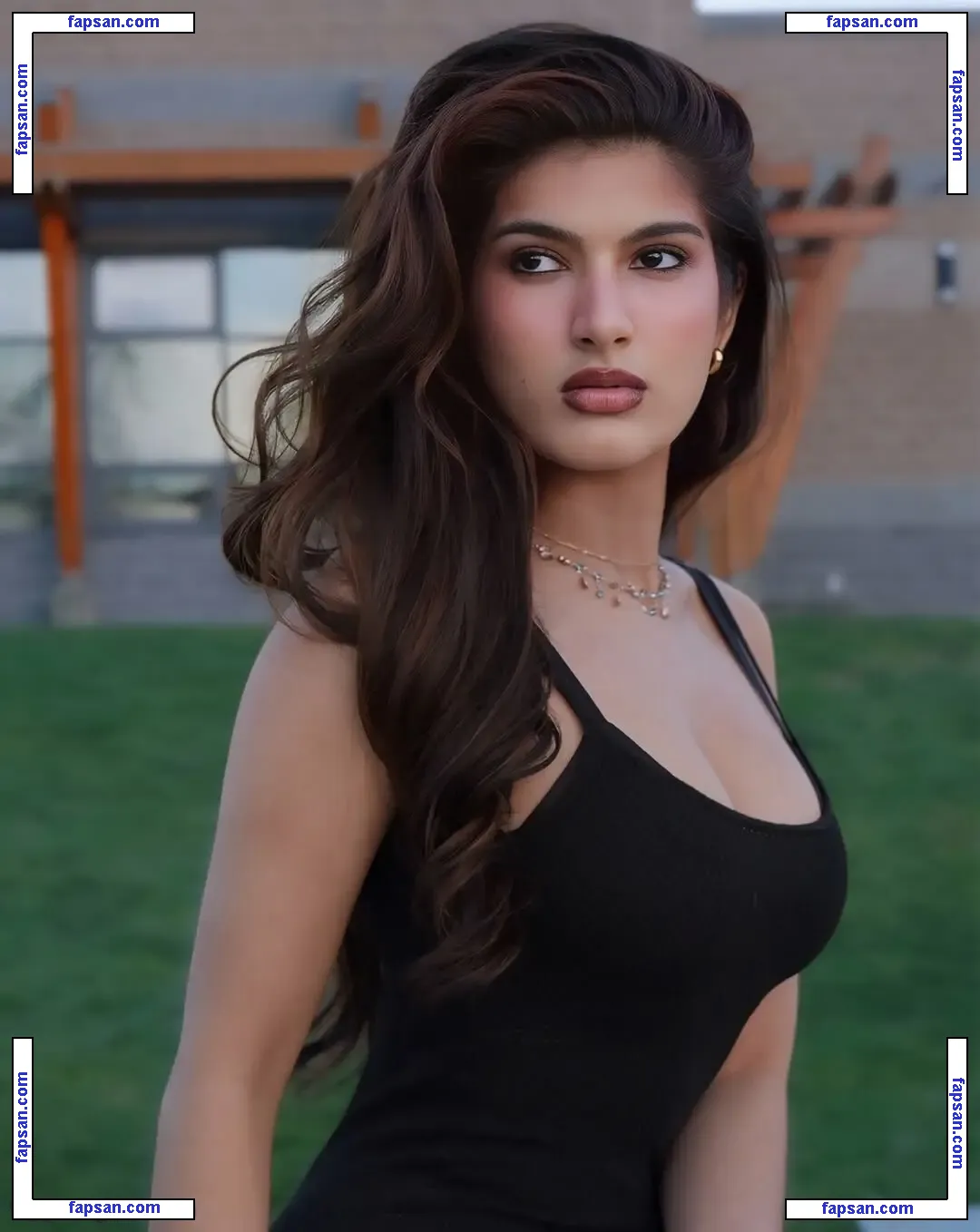 Bliss Gomra nude photo #0004 from OnlyFans