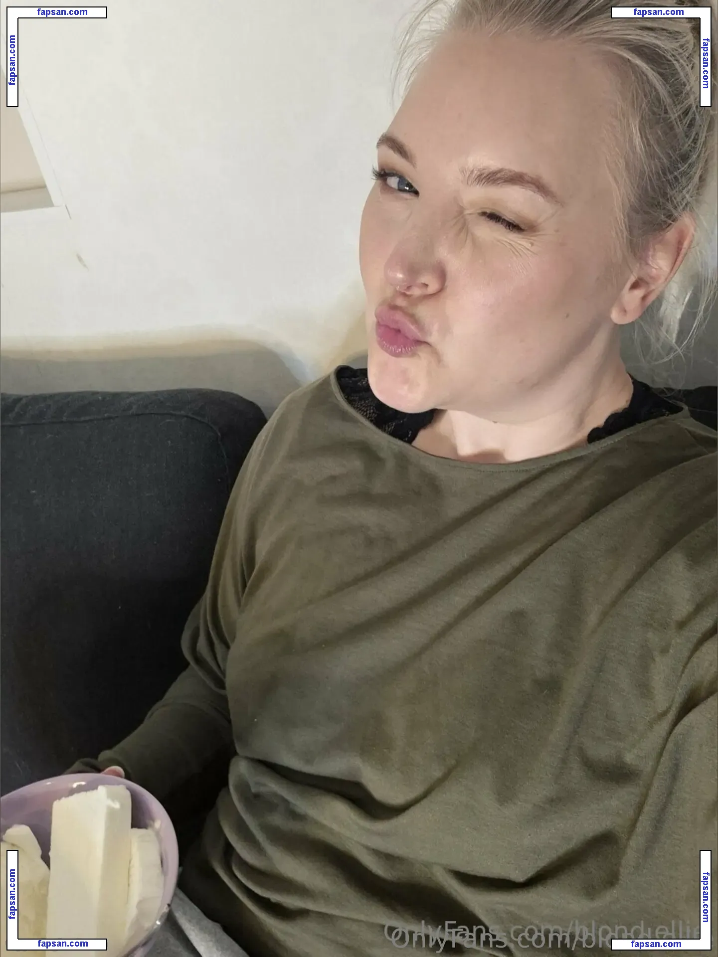 blond.ellie nude photo #0020 from OnlyFans