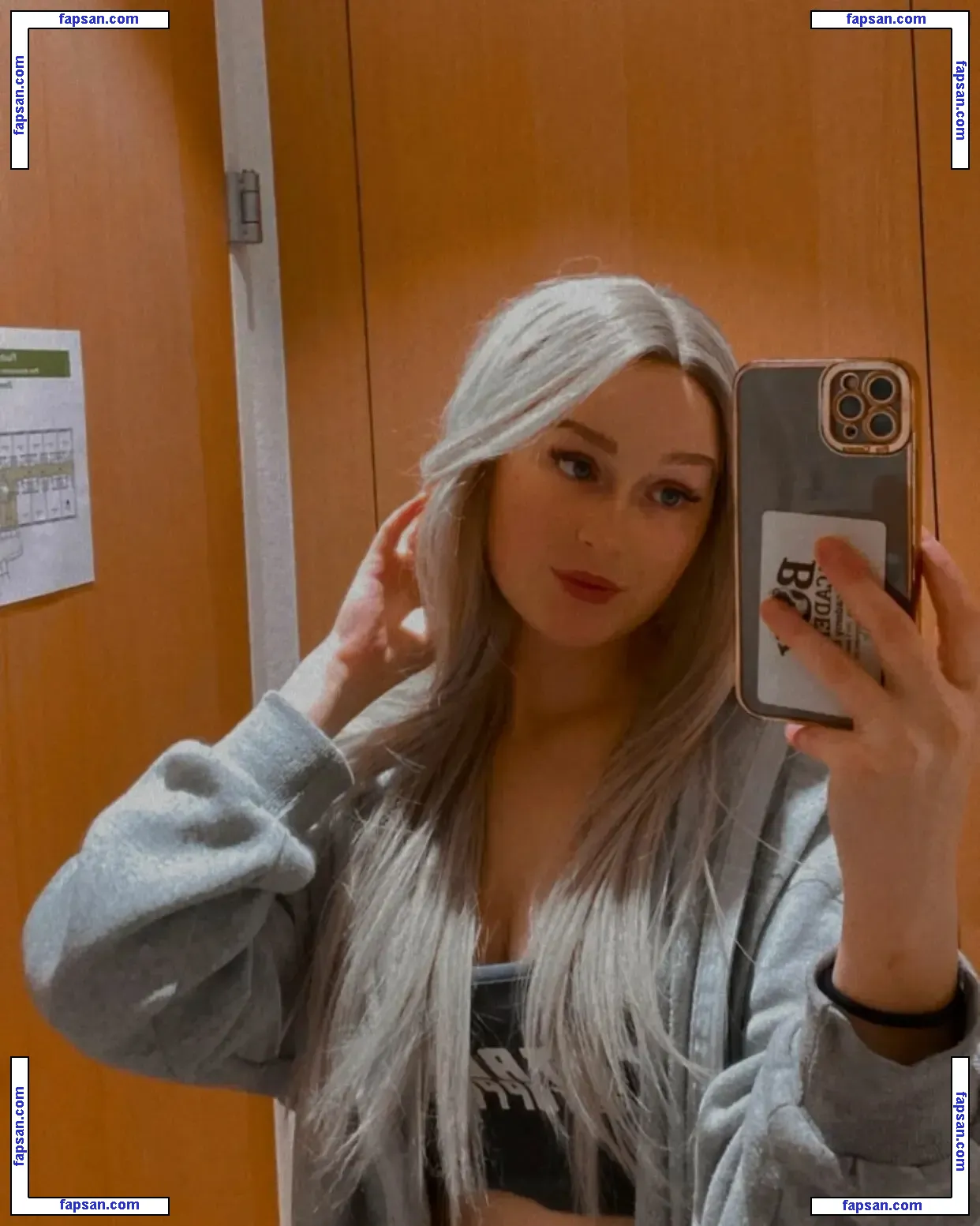 blonde5guysgirl голая фото #0001 с Онлифанс