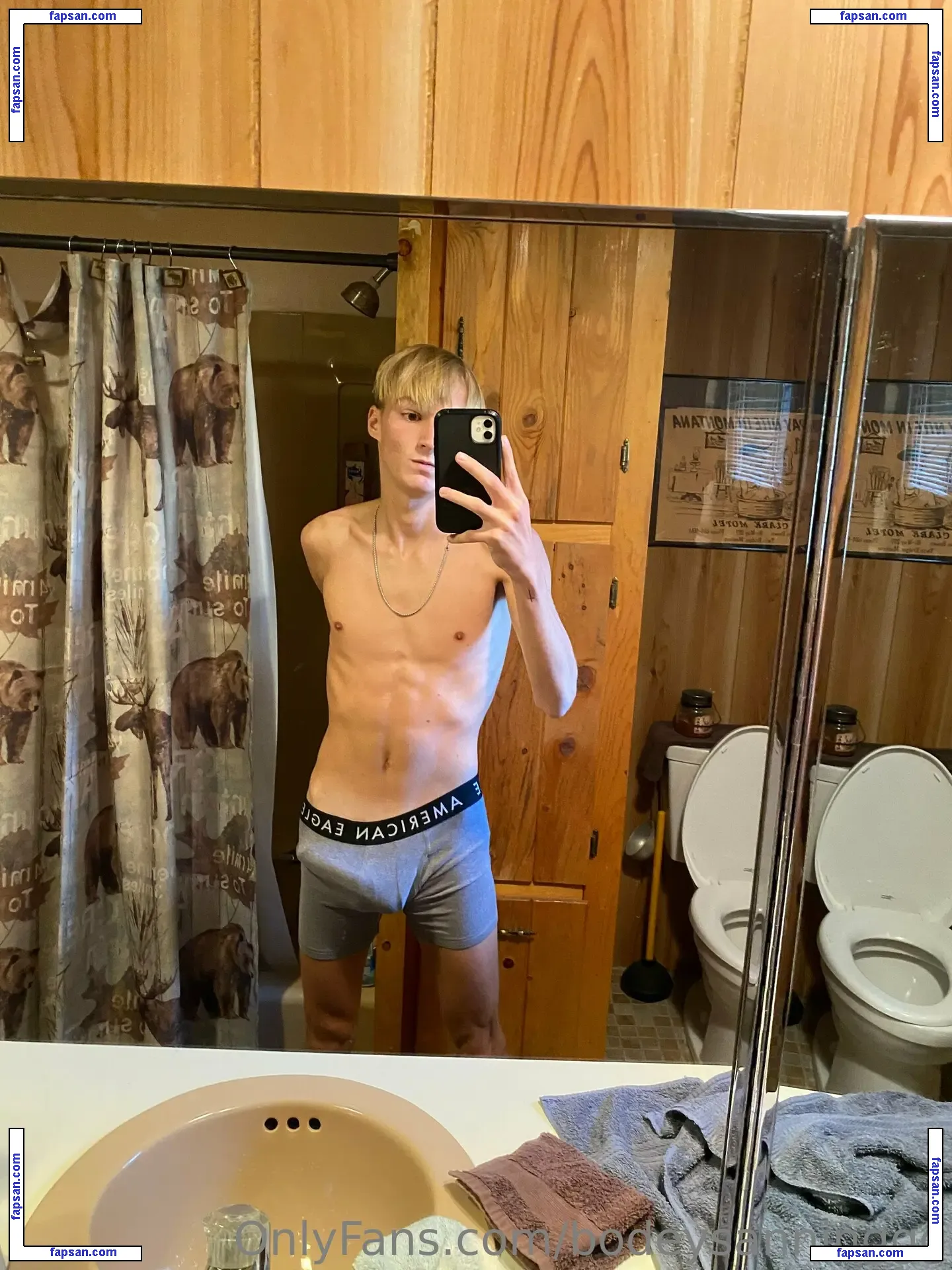 blondeboybradfree nude photo #0020 from OnlyFans