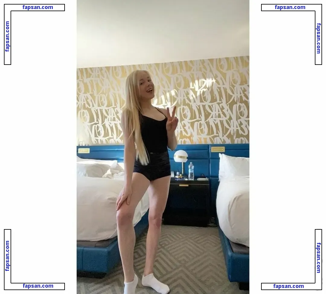 blondiewondie nude photo #0012 from OnlyFans