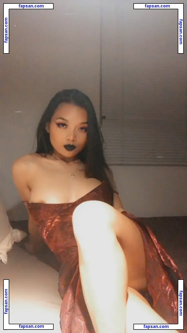 Bloodblossom_ nude photo #0019 from OnlyFans