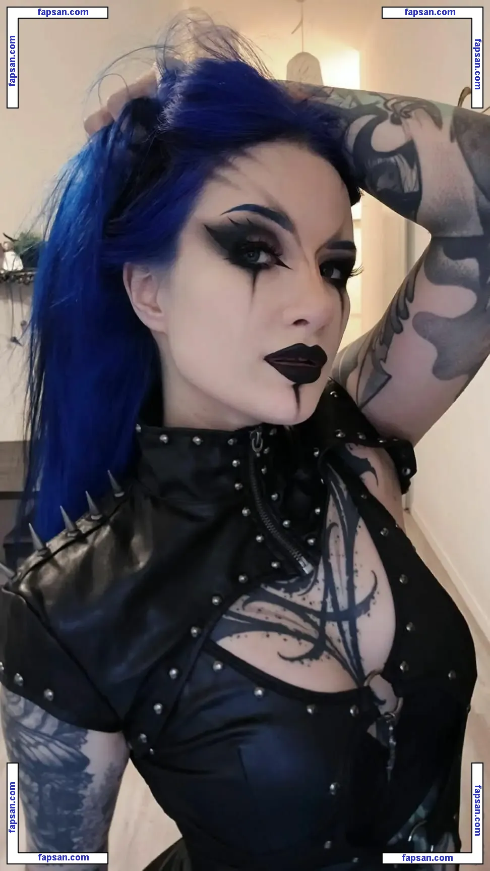 BlueAstrid nude photo #0043 from OnlyFans