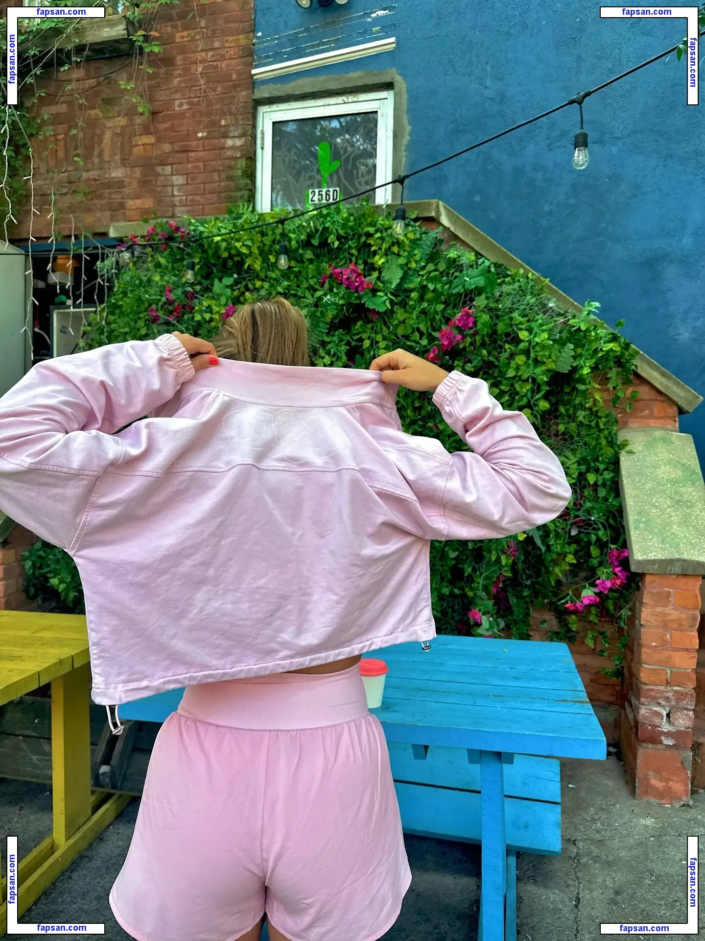 blueberrymilkmob голая фото #0001 с Онлифанс