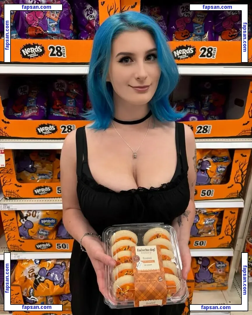 Bluewiddow nude photo #0018 from OnlyFans