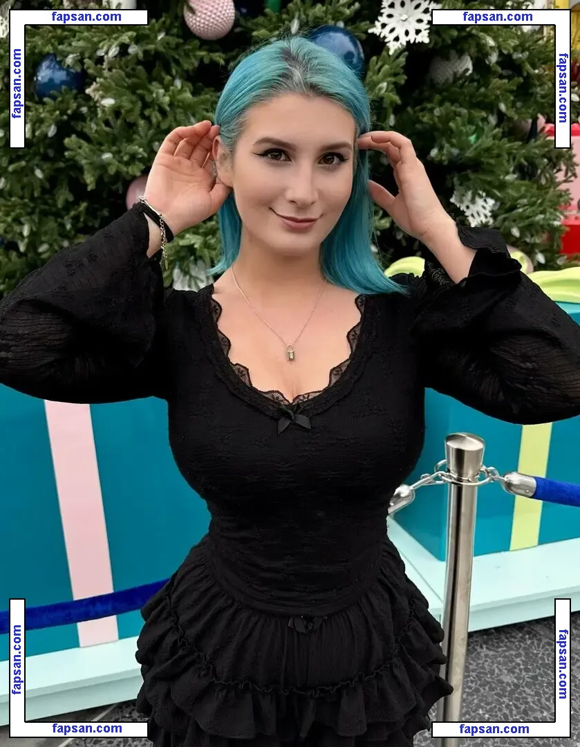 Bluewiddow nude photo #0020 from OnlyFans