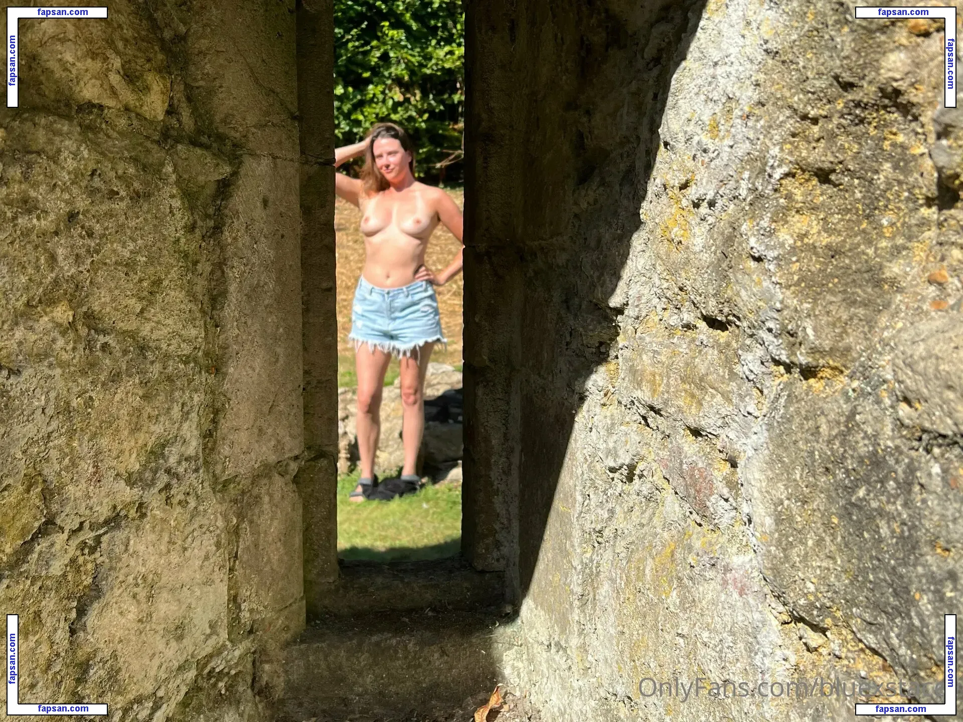 bluexstacey nude photo #0004 from OnlyFans
