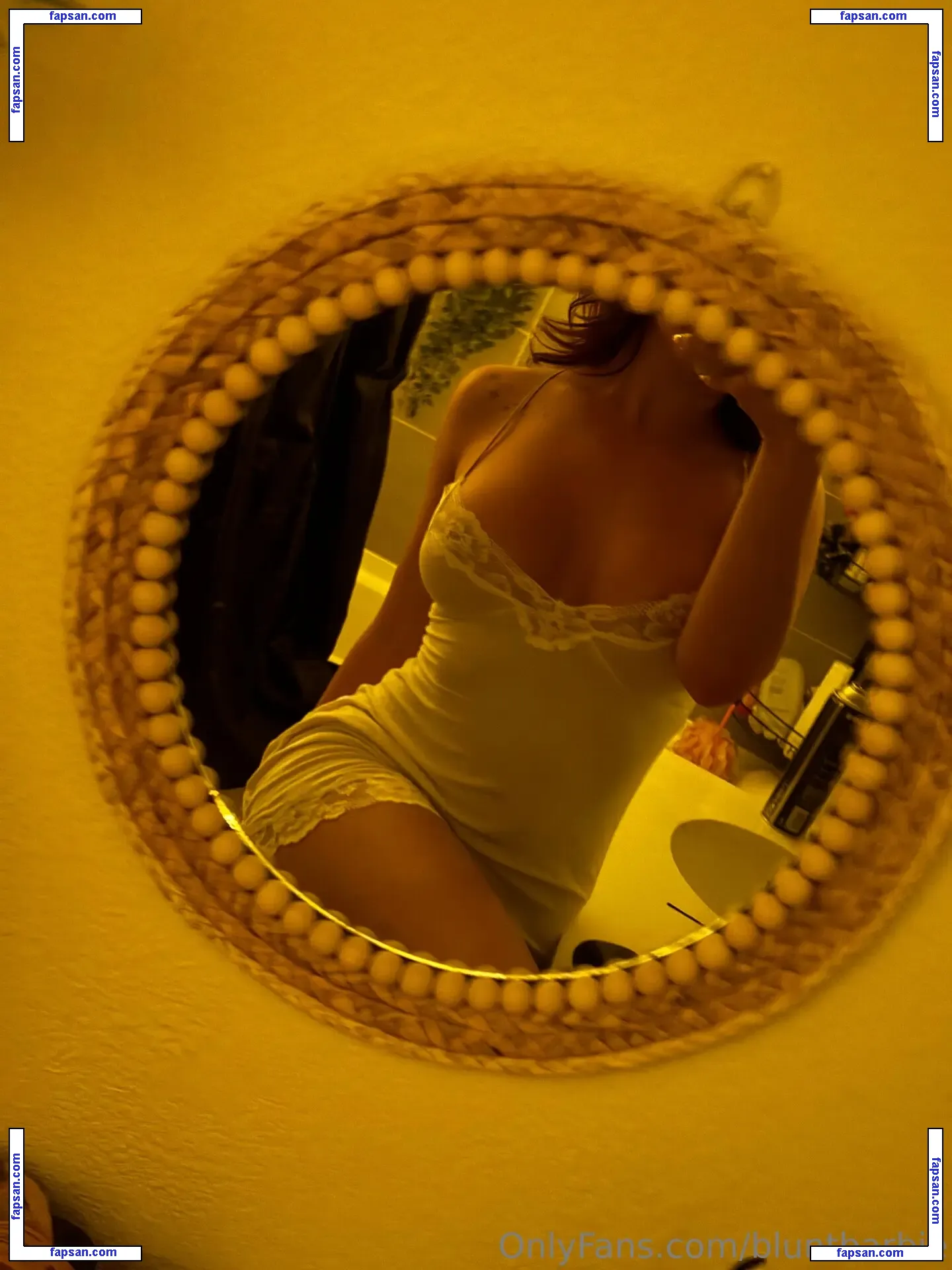 bluntbarbie nude photo #0007 from OnlyFans