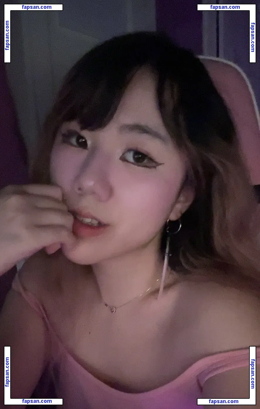 blushingsora nude photo #0008 from OnlyFans