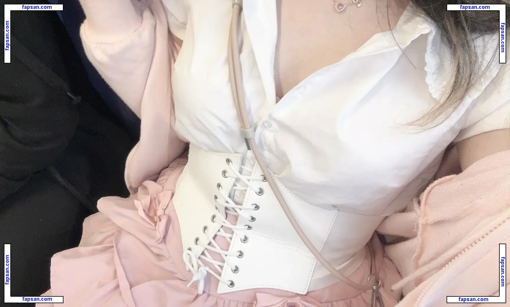 blushingsora nude photo #0022 from OnlyFans