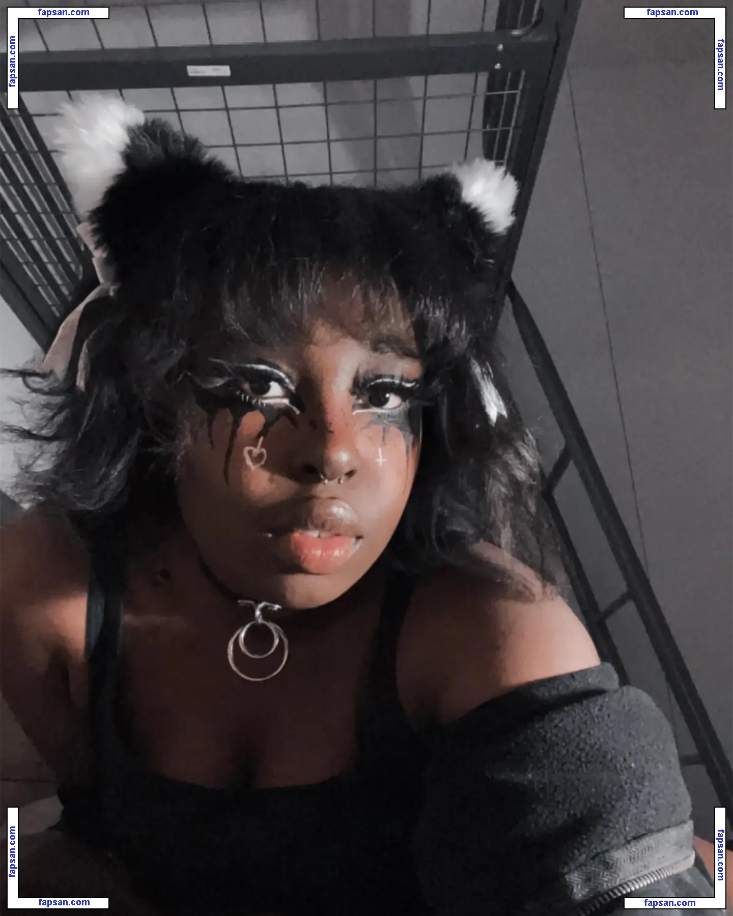 Blxssombbg голая фото #0006 с Онлифанс