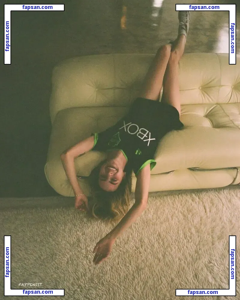 Bobbialthon голая фото #0005 с Онлифанс