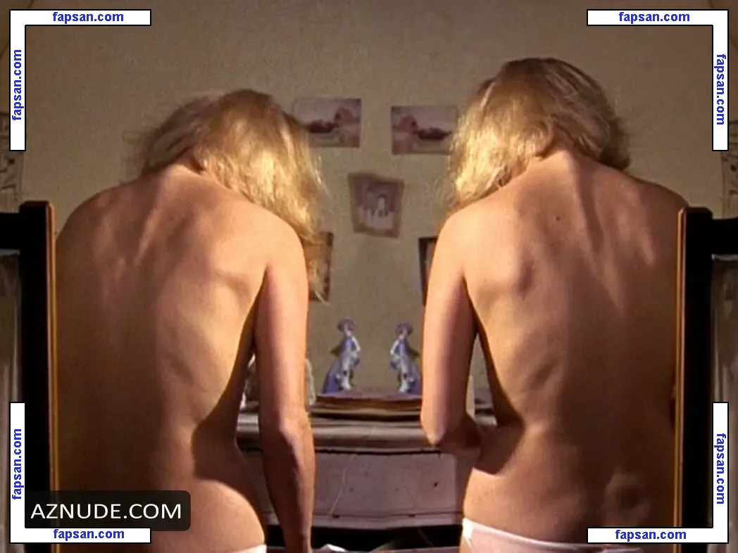 Bonnie E голая фото #0004 с Онлифанс