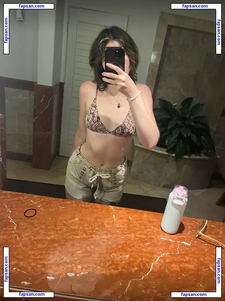 bonnierides nude photo #0006 from OnlyFans