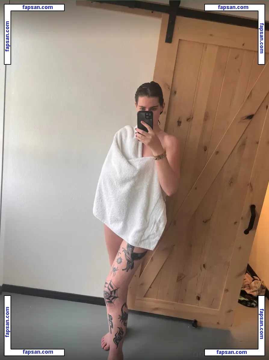 bonnierides nude photo #0012 from OnlyFans