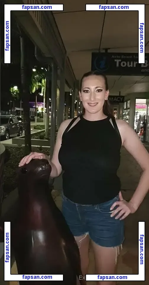 bonnietonic nude photo #0004 from OnlyFans