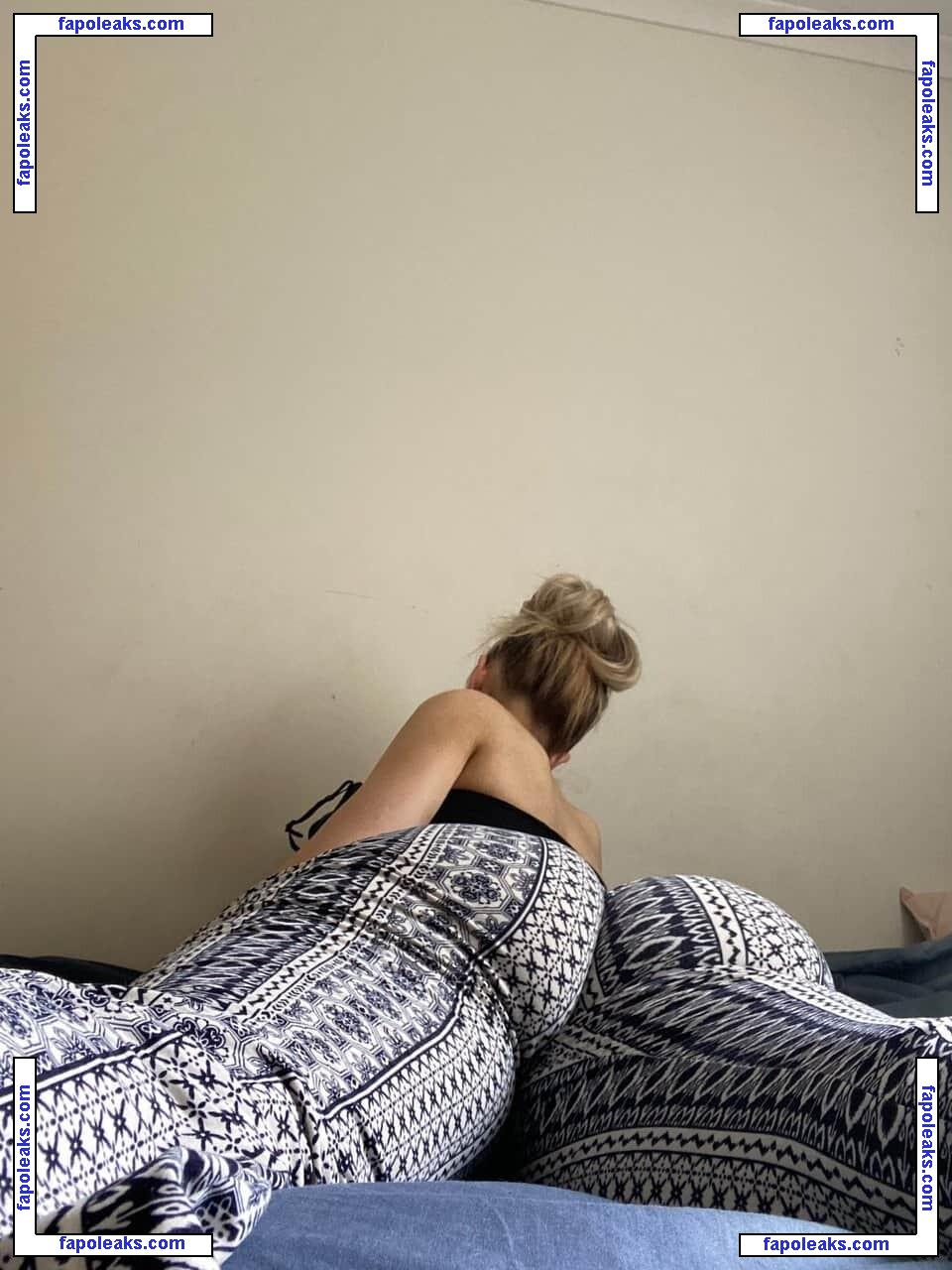 bootybyshel / bootybyshelx nude photo #0010 from OnlyFans