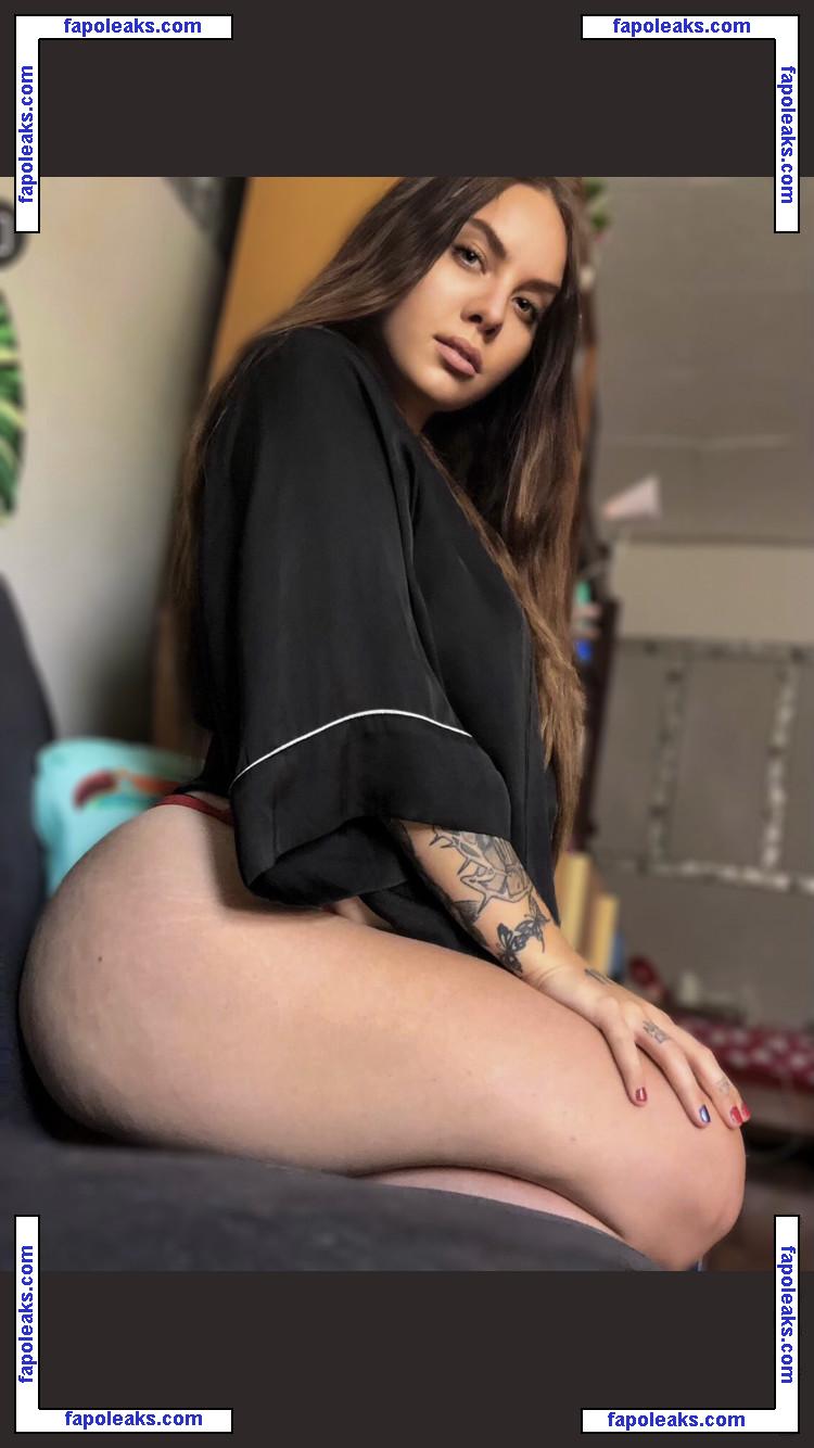 Bozsoki Barbi nude photo #0022 from OnlyFans