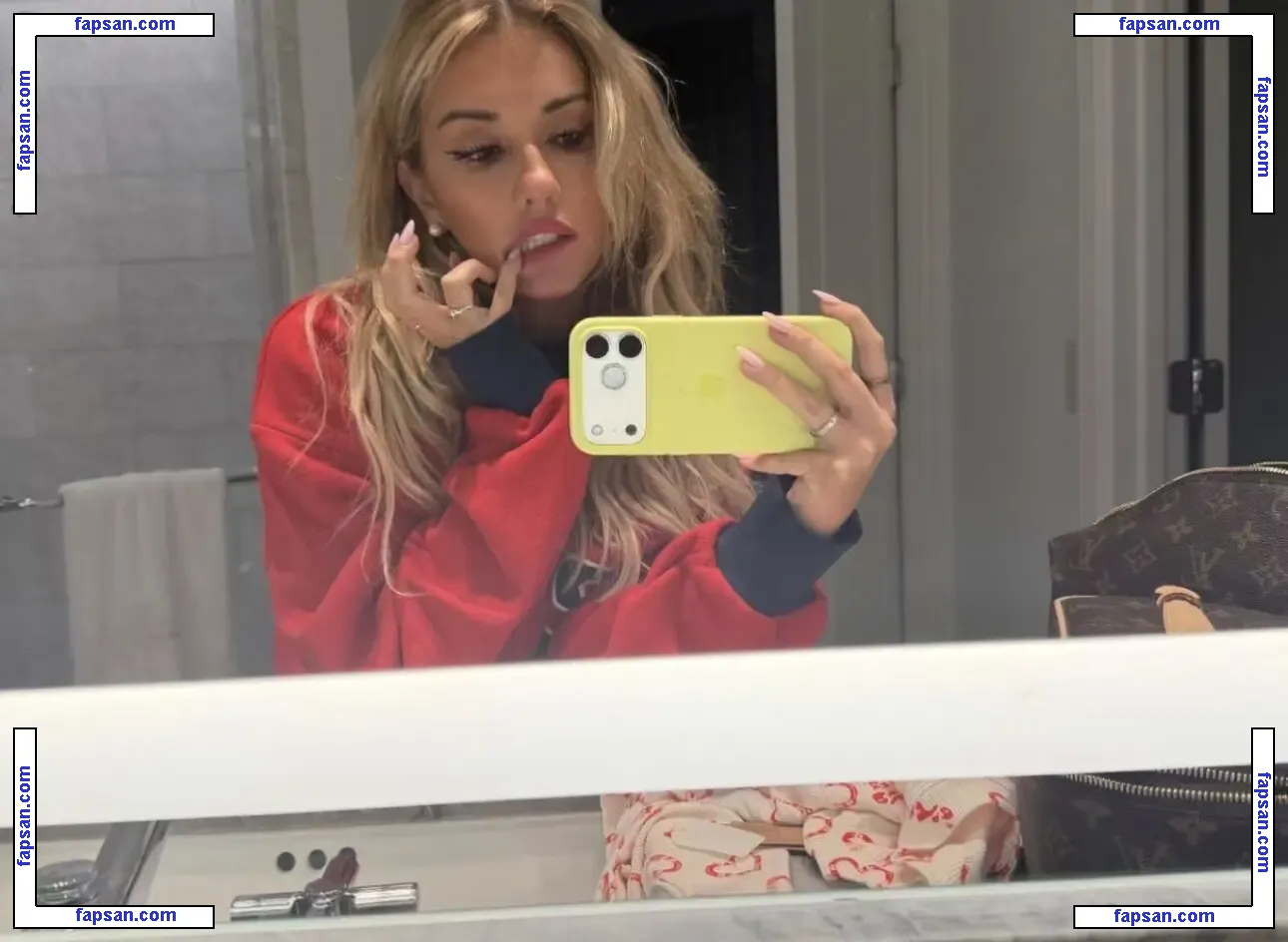 Br3ckie Hi11 голая фото #0220 с Онлифанс