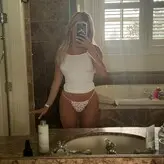 Breckiehill голая #0140