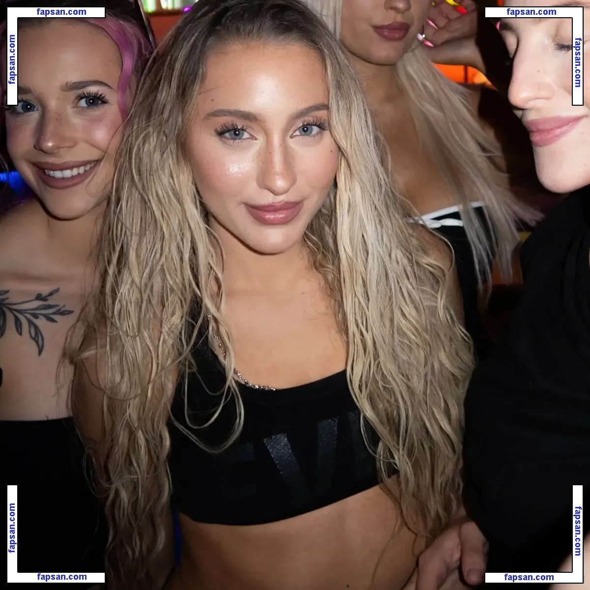 Breemoon nude photo #0011 from OnlyFans