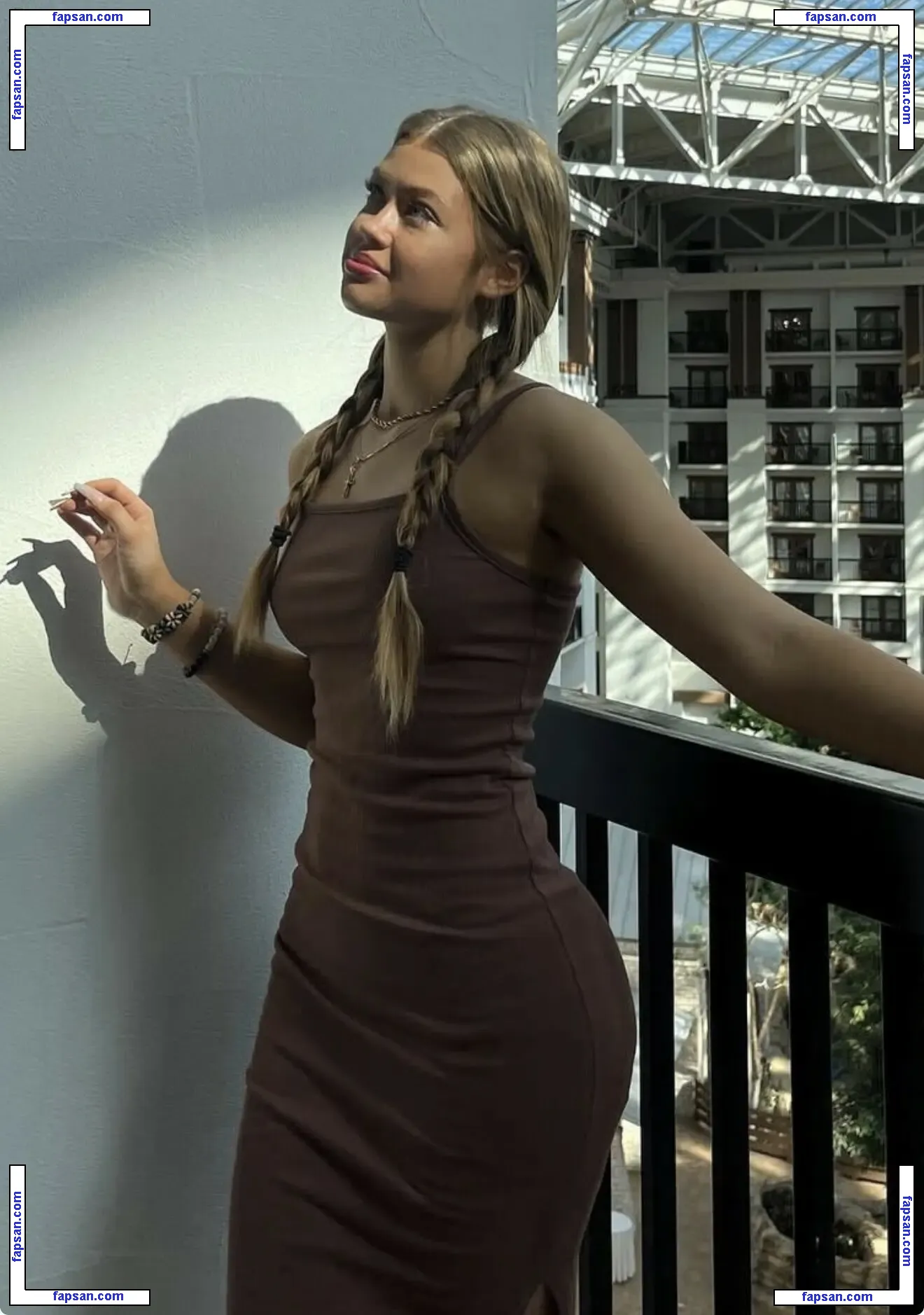 Brenna Brigman голая фото #0015 с Онлифанс