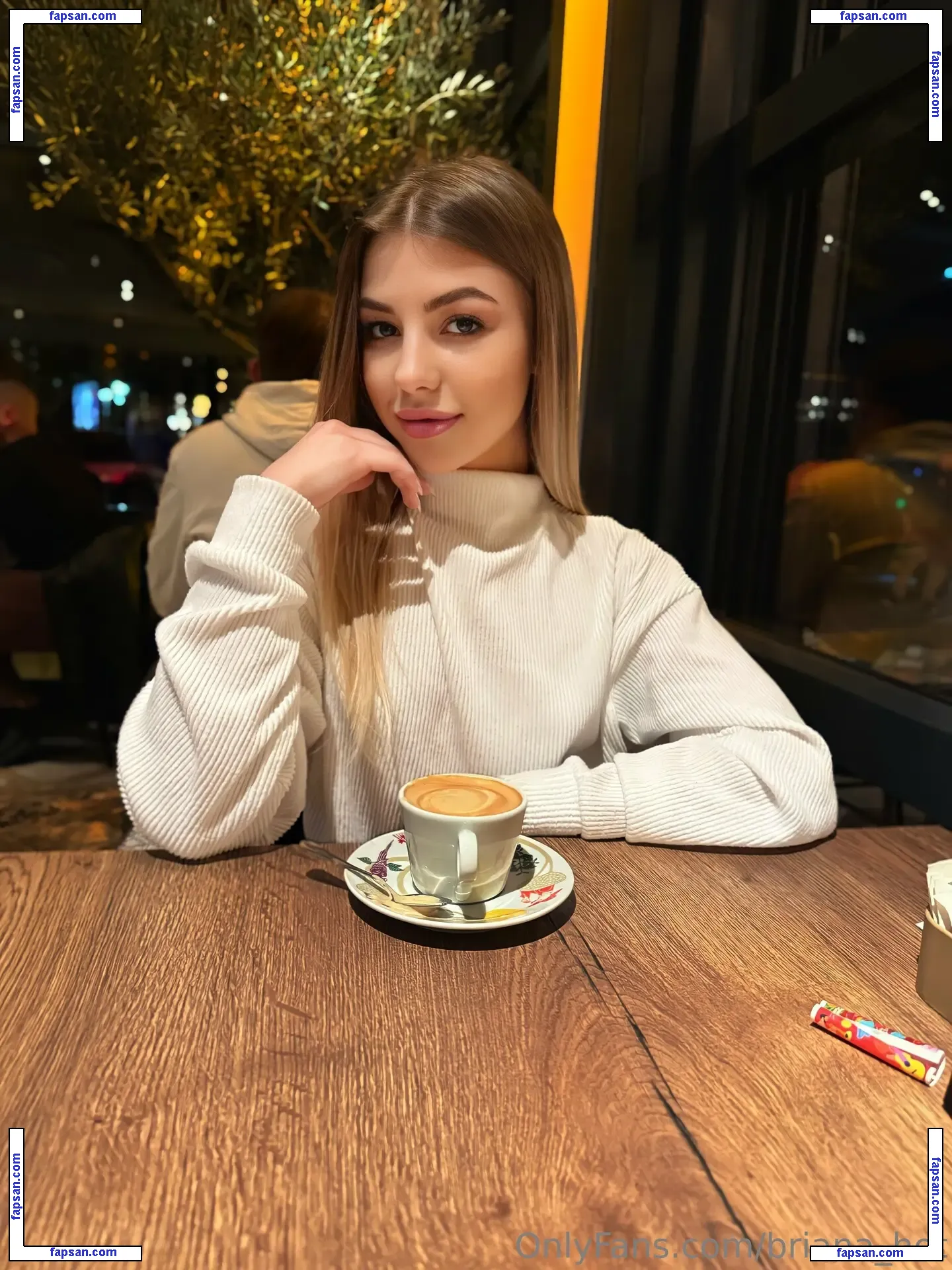 briana_hot nude photo #0003 from OnlyFans