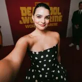 Brianna Hildebrand голая #0020