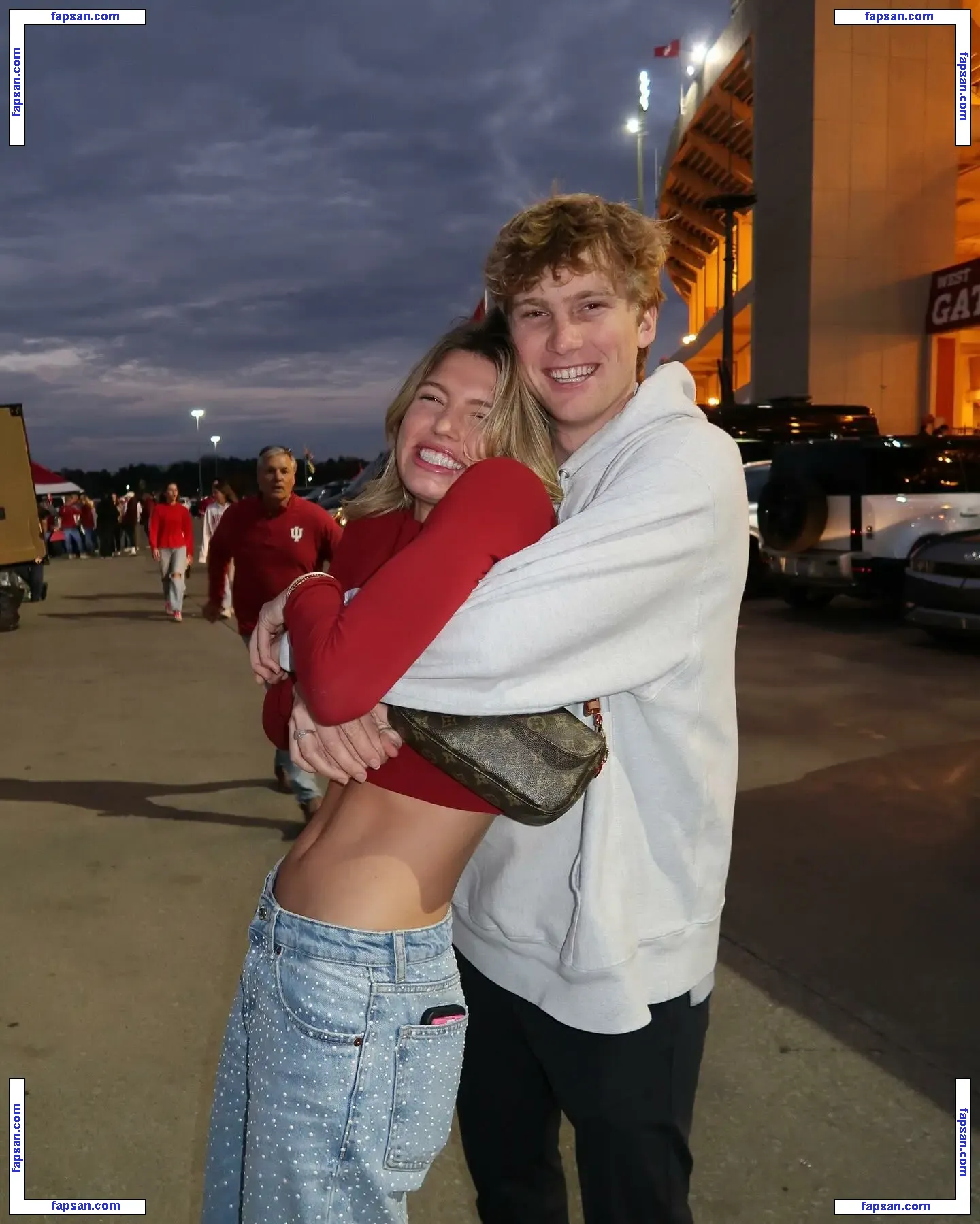 Bridget Larmore nude photo #0003 from OnlyFans