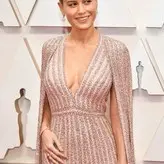 Brie Larson голая #0302