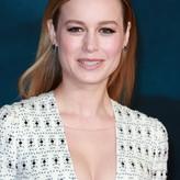 Brie Larson голая #0428