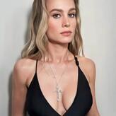 Brie Larson голая #0831